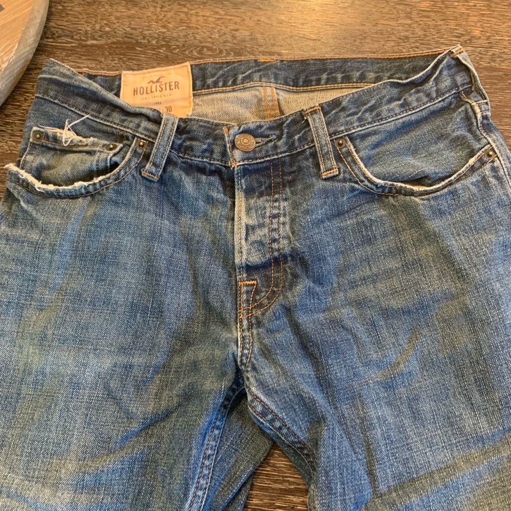 Hollister Mens Button Fly Distressed Straight Jean 30”